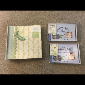 Baby Photo Album / Brag Books
